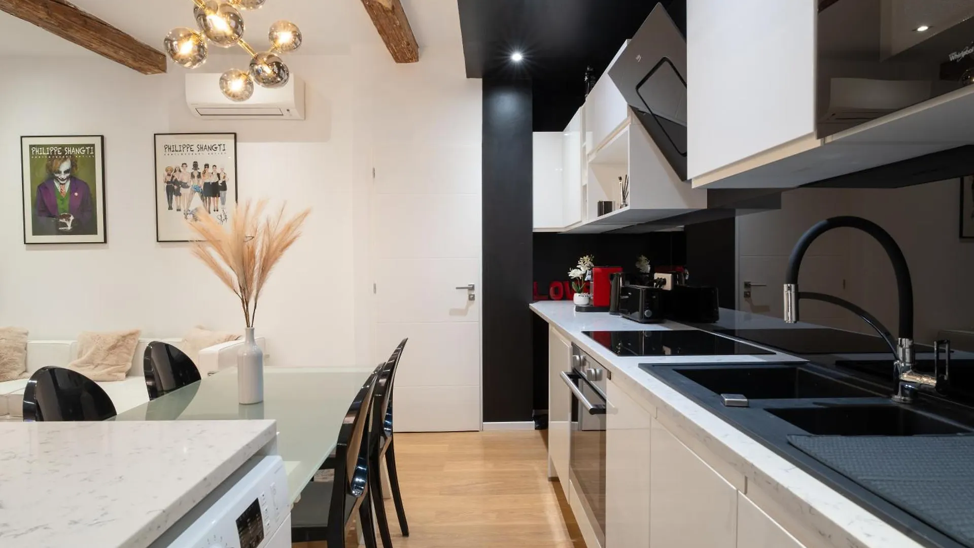 Le Yona Mirabeau - Appartement T3 Atypique Situe Dans Le Centre Ville Historique - Proche Rotonde Aix-en-Provence Apartamento